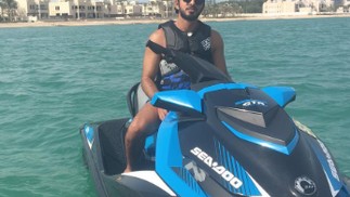 Tamim Fahad Al-Thani gosta de praias e esportes aquáticos — Foto: Reprodução