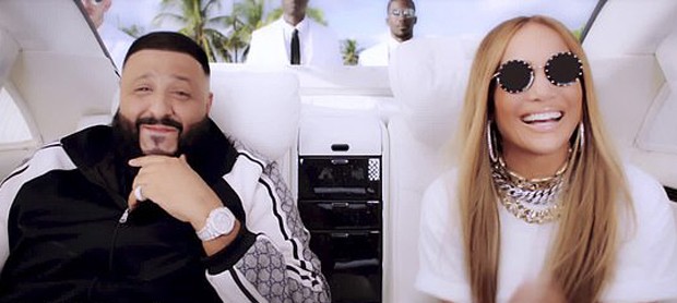 Jennifer Lopez estrela clipe com DJ Khaled (Foto: Reprodução/Sony)