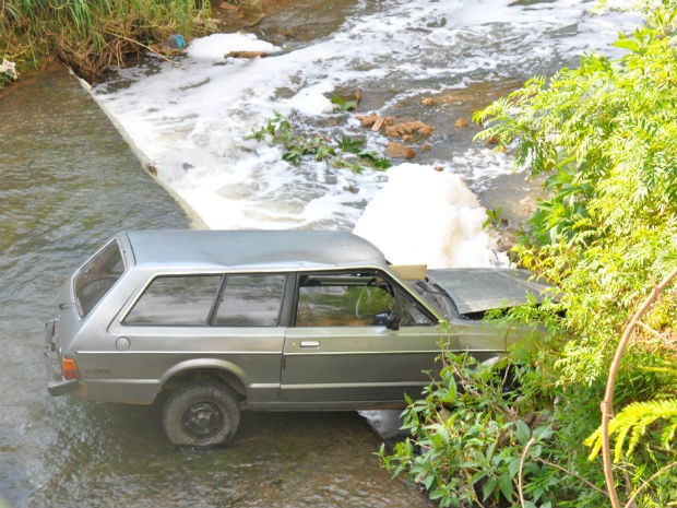 Homem morre atropelado ao tentar fotografar acidente em rodovia (Foto: Divulgação/Júlio Leite)