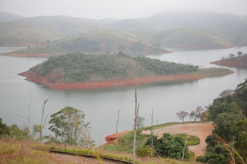 Sistema Cantareira: Vista da Represa do Jaguari, em Jacareí, em foto de 2 de junho de 2021. — Foto: LUIS LIMA JR/FOTOARENA/ESTADÃO CONTEÚDO