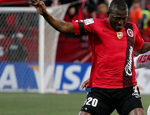 Cruzeiro rejeita proposta para trazer atacante Riascos por empréstimo