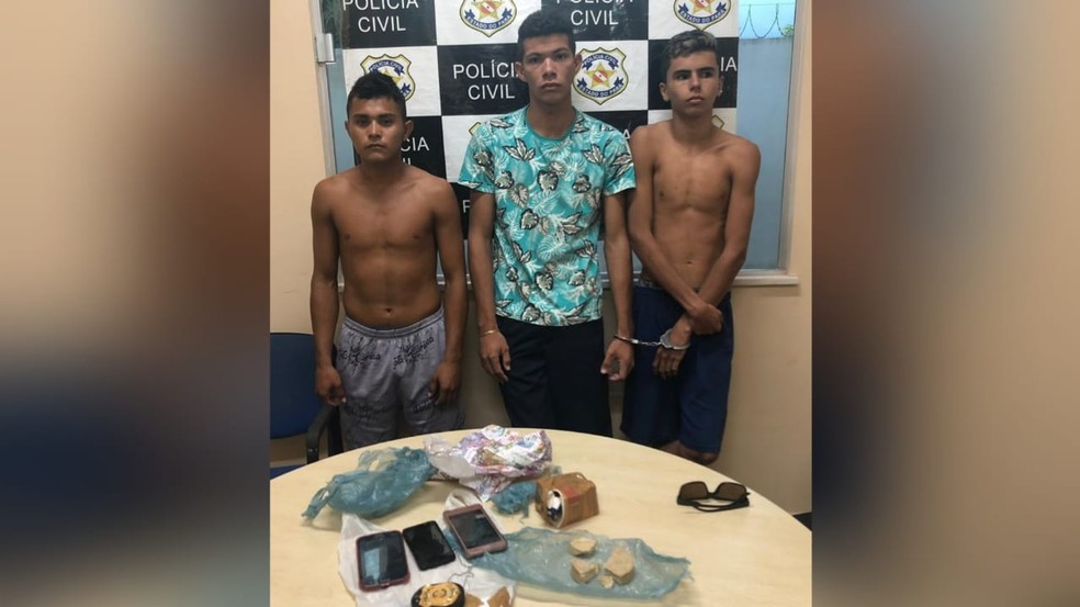 TrÃªs jovens foram presos por trÃ¡fico de drogas, em Alenquer â€” Foto: PolÃ­cia Civil/DivulgaÃ§Ã£o