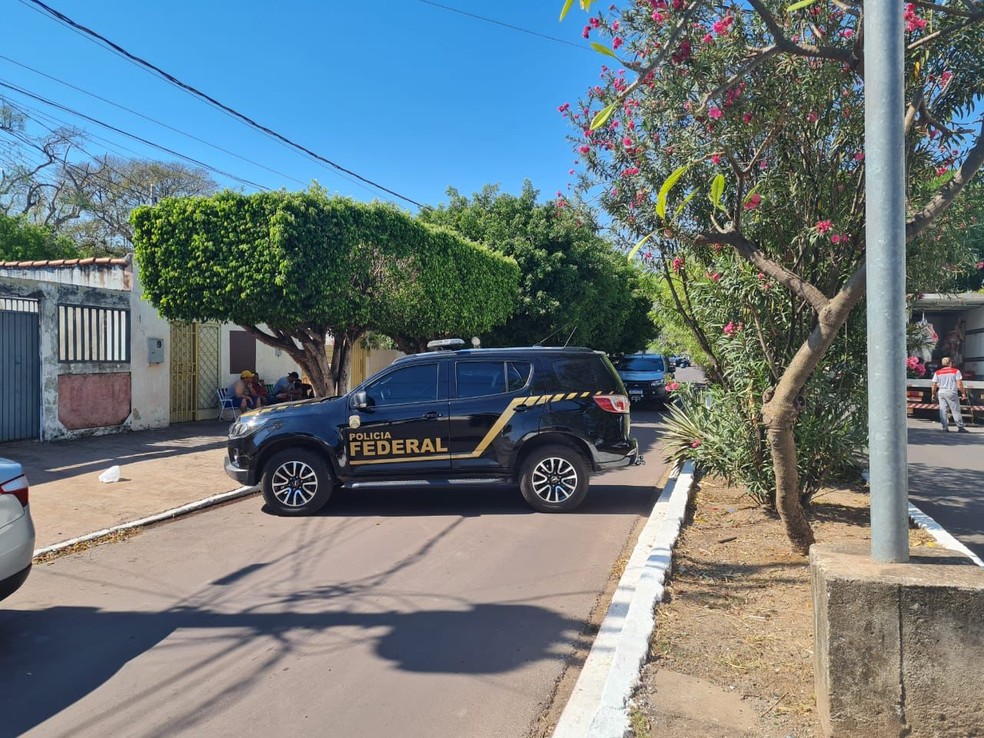 PF cumpriu mandados de prisão e de busca e apreensão em Corumbá (MS) — Foto: PF/Divulgação