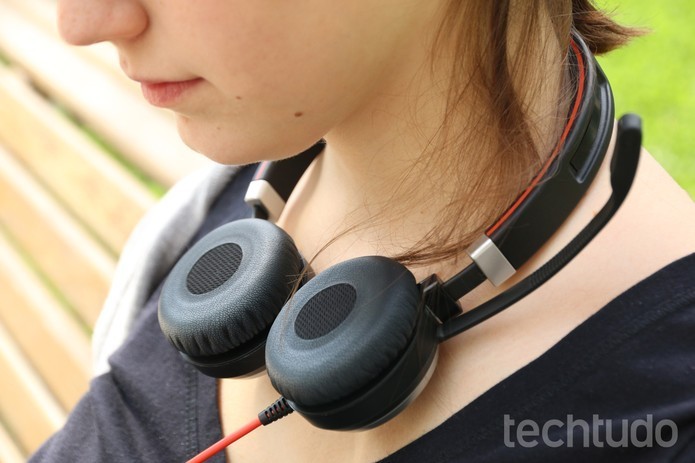 Alguns headphones contam com a tecnologia Bluetooth (Foto: Lucas Mendes/TechTudo)