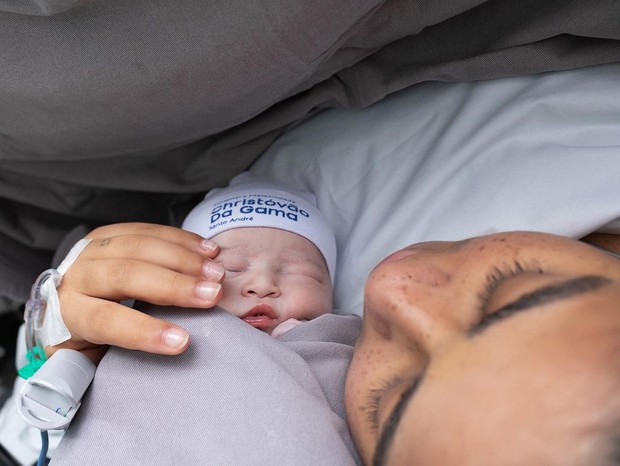 MC Loma e a filha, Melanie (Foto: Reprodução/Instagram)