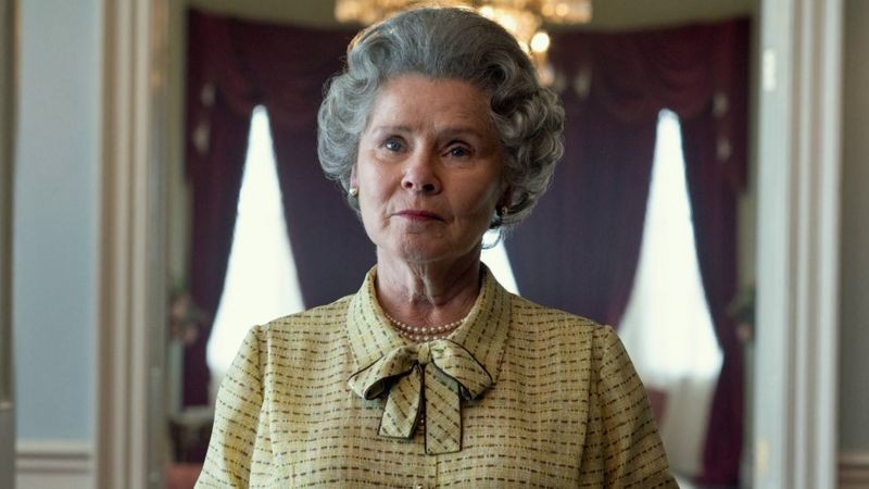 Imelda Staunton será a próxima rainha Elizabeth 2ª na quinta temporada do The Crown (Foto: Getty Images via BBC News)