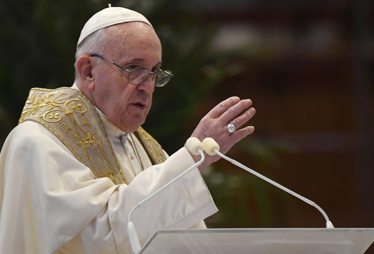 Em Mensagem De Natal Papa Fala Em Preferencia Aos Pobres E Cita Dom Helder Mundo Valor Economico
