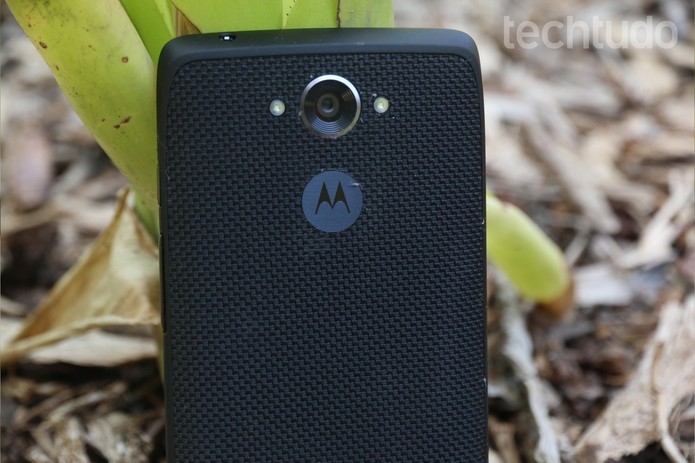 Moto Maxx vem equipado com lente traseira de 21 megapixels (Foto: Lucas Mendes/TechTudo)
