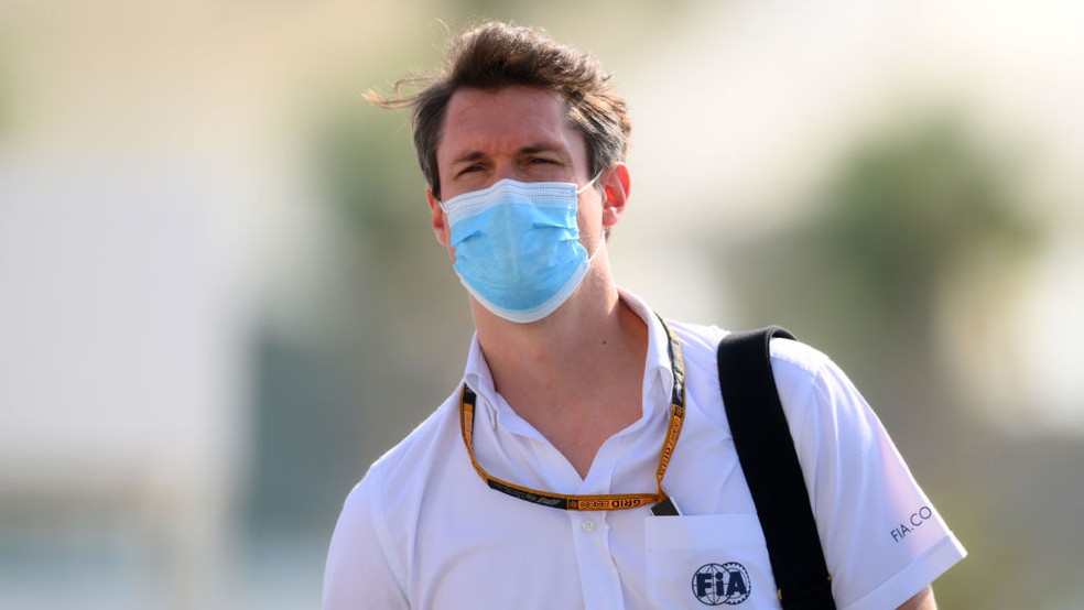 Alan Van der Merwe é piloto do carro médico da FIA; sul-africano provocou polêmica por se declarar contra a vacina de Covid-19 em 2021 — Foto: Clive Mason - Formula 1/Formula 1 via Getty Images