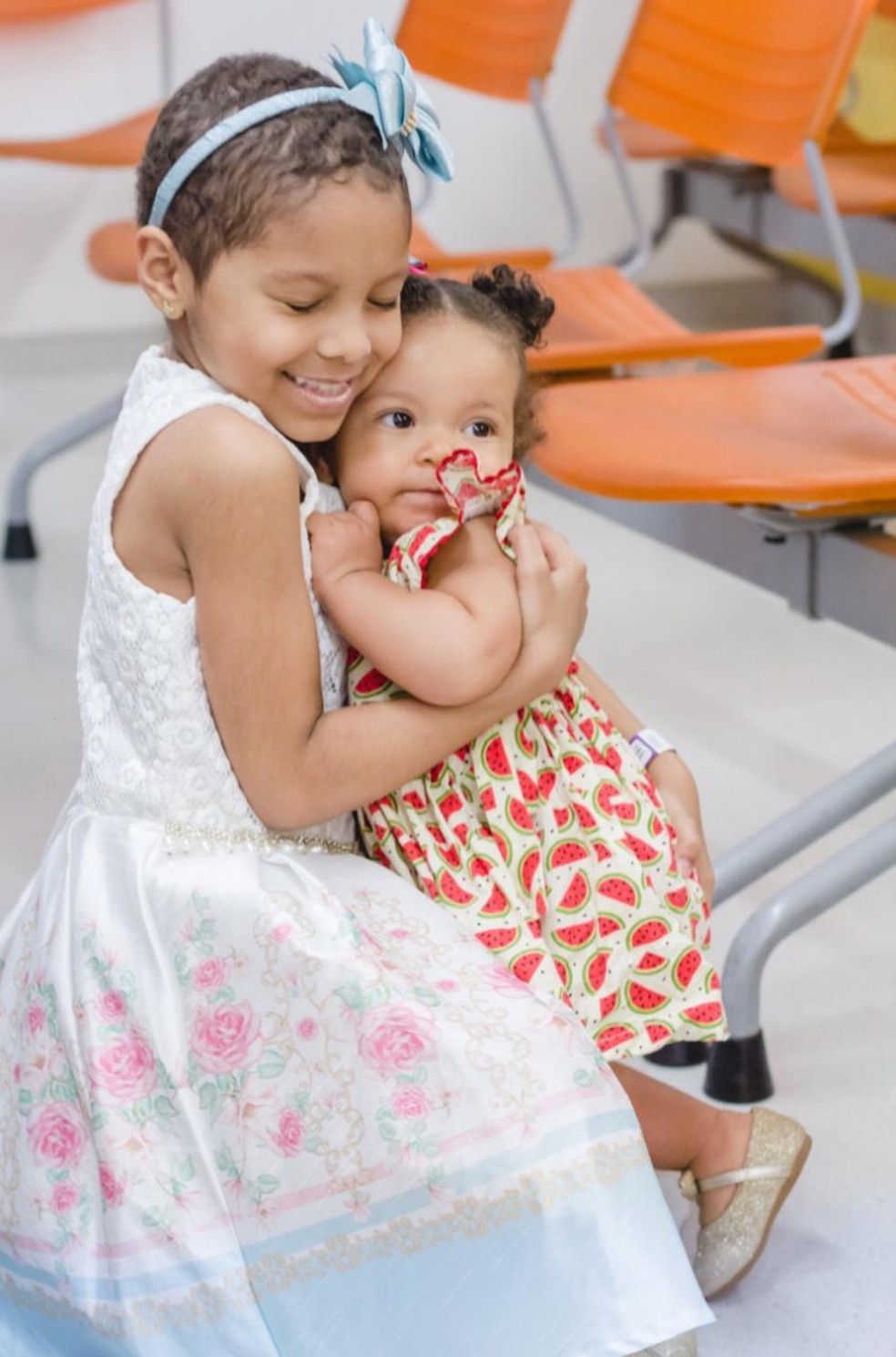 Ana Lívia de 1 ano tem medula 100% compatível com a irmã Yasmim  — Foto: Divulgação/Ingrid Alves