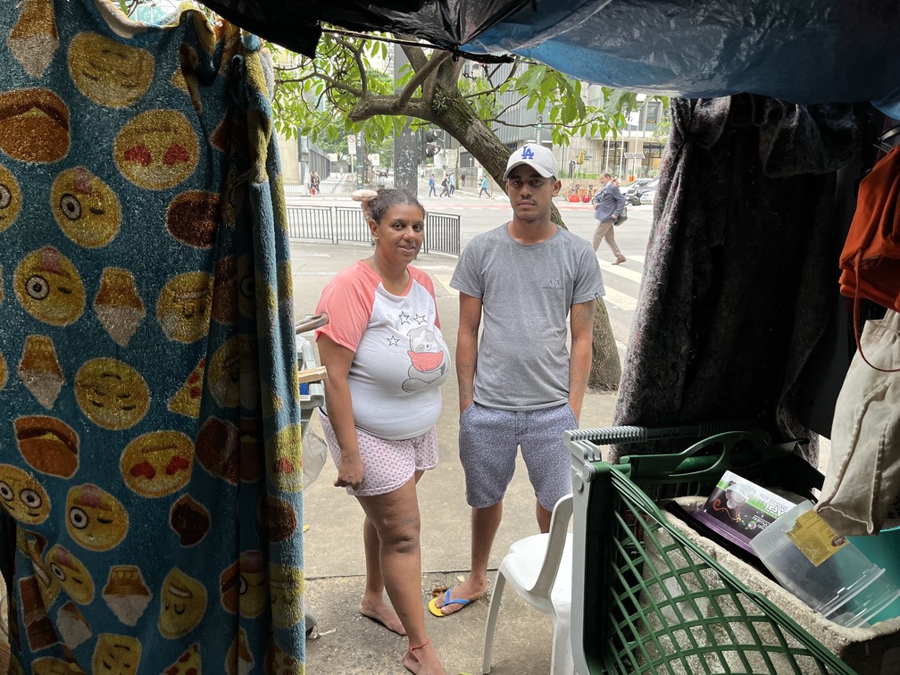 ‘Fazer o quê? Ir pra rua’: crise deixa brasileiros sem renda e sem teto. — Foto: André Catto/g1