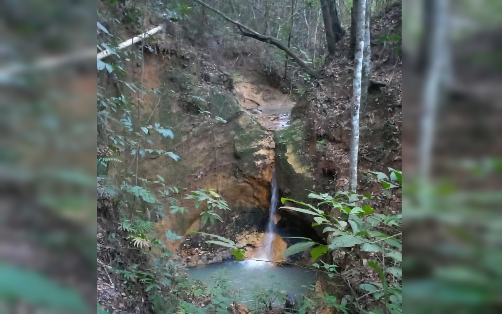 Homem morre depois de cair de barranco de aproximadamente 10 metros perto de cachoeira, diz Corpo de Bombeiros