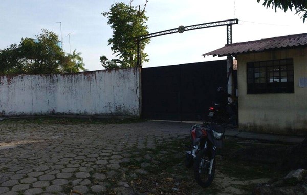 Assistir Filme Pulando A Vassoura Completo Detento E Estuprado Dentro De Cela De Presidio Em Marituba No