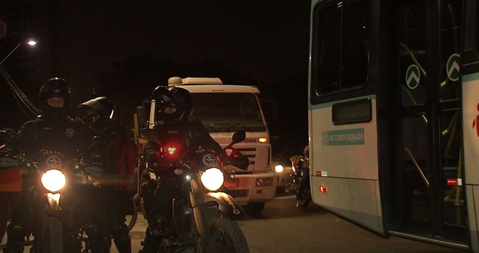 Sargento da PM trocou tiros com os bandidos e foi atingido. (Foto: Reprodução/TV Verdes Mares)