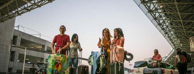 Movimento de passageiros no Aeroporto Internacional do Galeão em agosto de 2023 — Foto: Guito Moreto/Agência O Globo