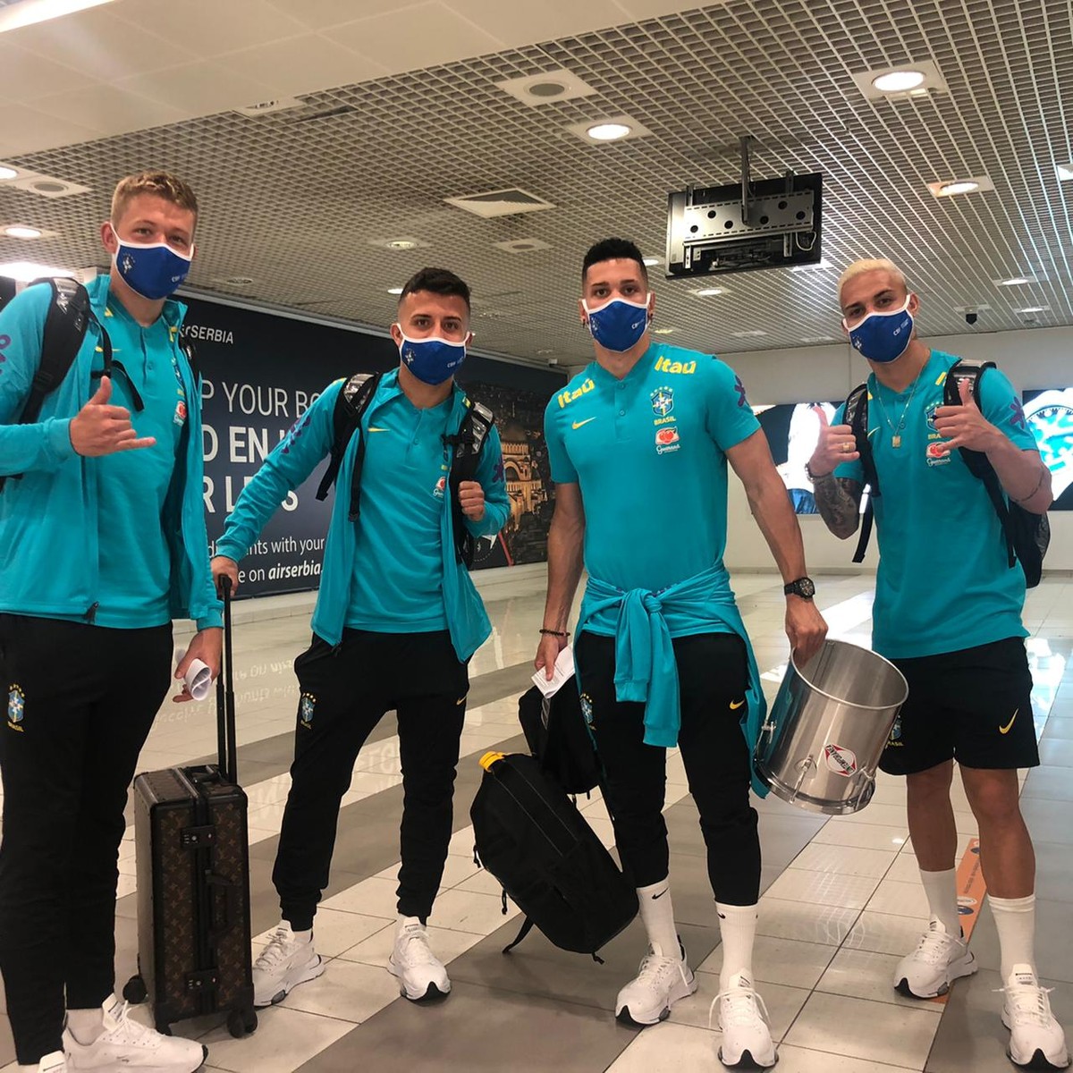 Seleção Olímpica desembarca na Sérvia para última etapa de ...
