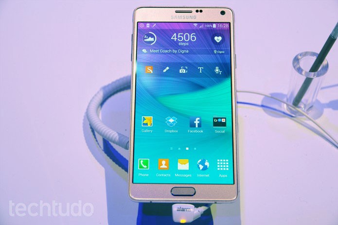 Galaxy Note 4 vai chegar ao Brasil em 18 de outubro (Foto: Fabrício Vitorino/TechTudo) (Foto: Galaxy Note 4 vai chegar ao Brasil em 18 de outubro (Foto: Fabrício Vitorino/TechTudo)) Galaxy Note 4 vai chegar ao Brasil em 18 de outubro (Foto: Fabrício Vitorino/TechTudo) (Foto: Galaxy Note 4 vai chegar ao Brasil em 18 de outubro (Foto: Fabrício Vitorino/TechTudo))
