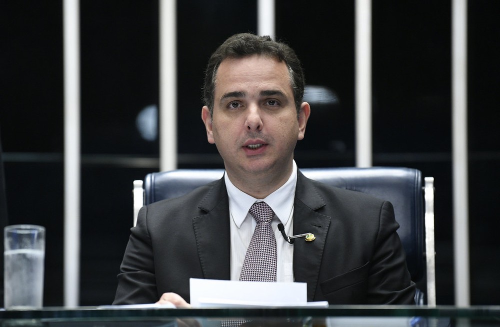 Senador Rodrigo Pacheco aponta nova proposta de lei sobre clube-empresa no futebol