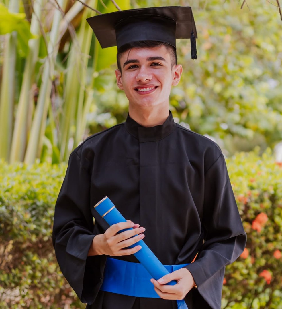 Estudante do Sertão da PB ganha bolsa de estudos para universidade na Espanha: ‘oportunidade de crescimento’