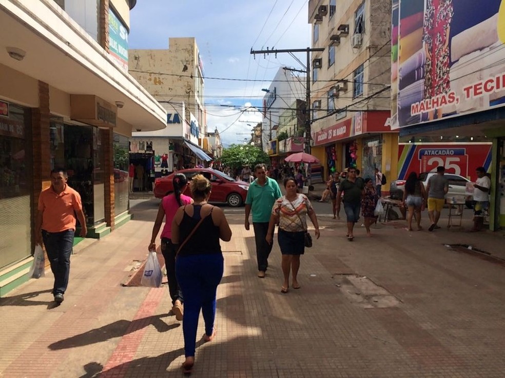 Centro comercial de Santarém terá funcionamento normal no Carnaval — Foto: Adonias Silva/G1