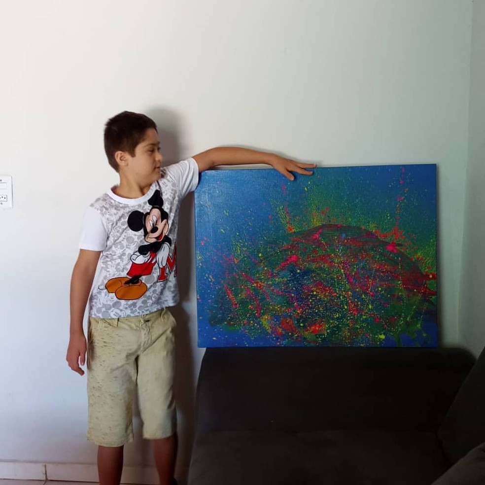 Família de artista piauiense de 11 anos com síndrome de down faz vaquinha online para custear exposição na França — Foto: Arquivo Pessoal/ Instagram 
