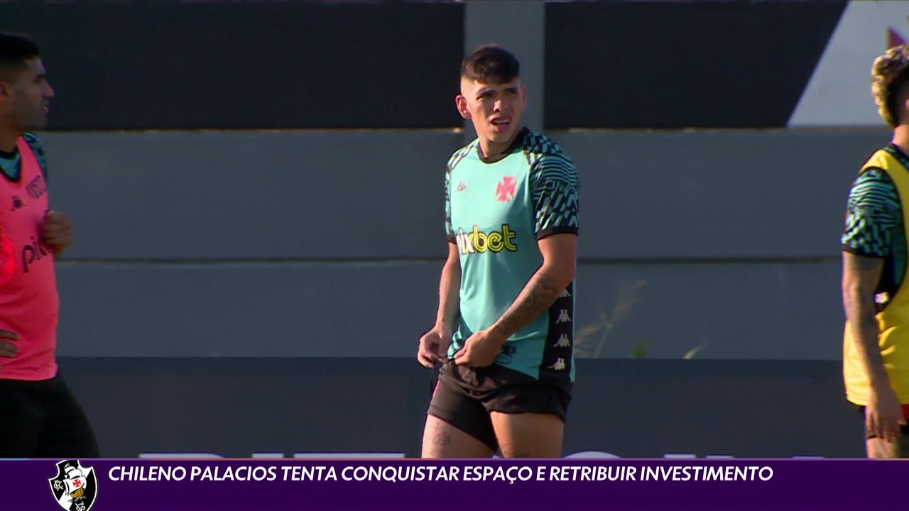 Chileno Palacios tenta conquistar espaço e retribuir investimento do Vasco