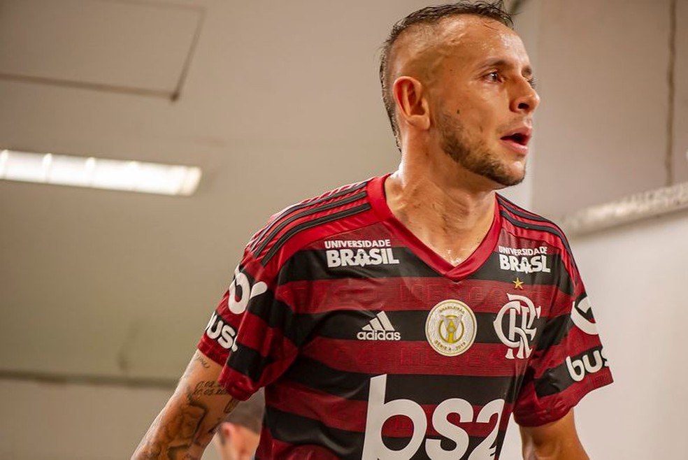 Poupado para semifinal, Rafinha jogou s&oacute; o segundo tempo contra o S&atilde;o Paulo &mdash; Foto: Marcelo Cortes / Flamengo