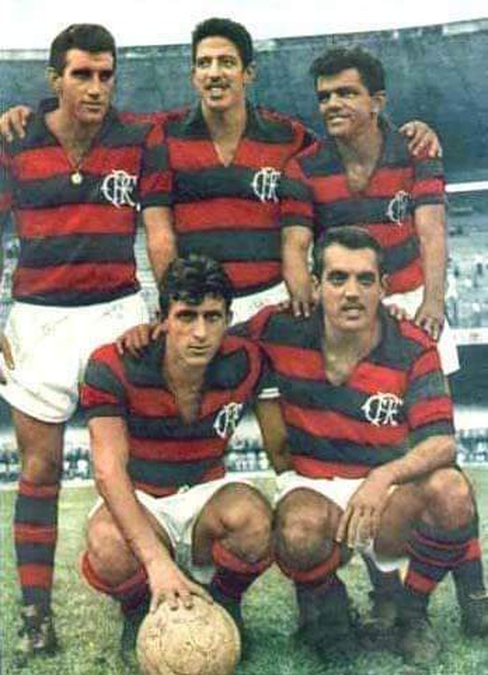 Henrique Frade em pé, entre Gerson e Dida, companheiros de Flamengo — Foto: Bruno Lucena / Patrimônio Histórico do Flamengo