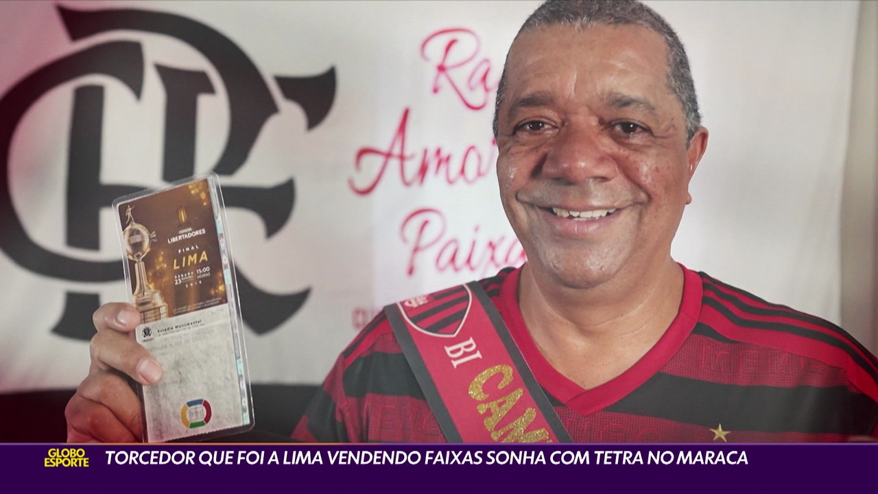 Torcedor que foi a Lima vendendo faixas sonha com tetra no Maraca
