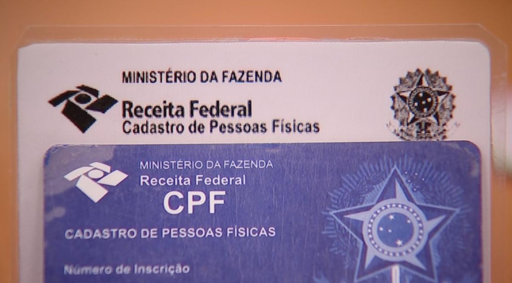 PF cumpre mandados em RO contra esquema de falsificação de CPFs que tinha ajuda de servidora da Receita de Macaé, RJ
