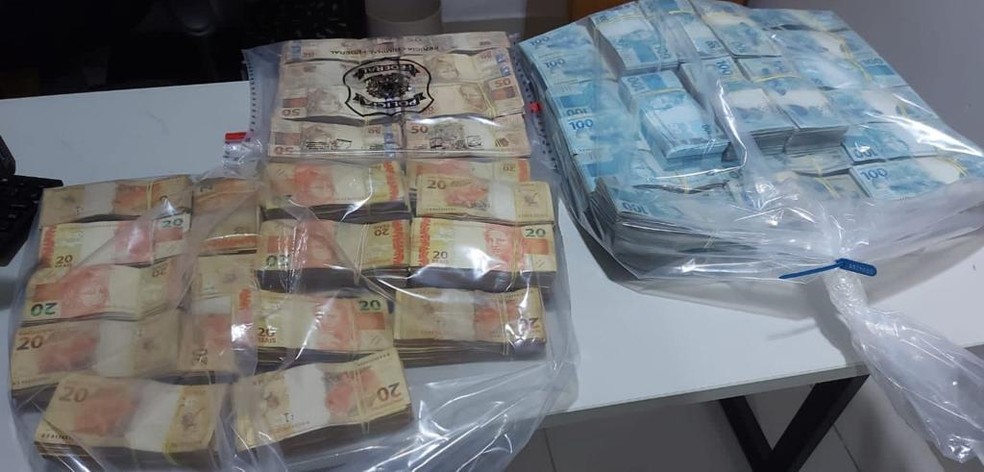 Polícia Federal apreende R$ 1 milhão em espécie com empresário em Fortaleza — Foto: PF/Divulgação