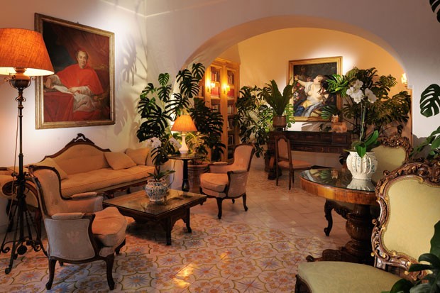 Plantas são as estrelas deste hotel de luxo (Foto: Le Sirenuse/Divulgação )