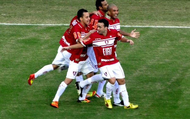 Gabriel santos américa-MG gol CRB (Foto: Rodrigo Fuscaldi / Globoesporte.com)