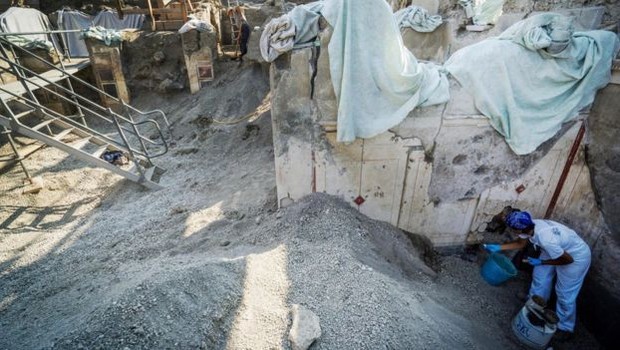 A cada nova descoberta, os arqueólogos aprendem mais sobre como seria a antiga Pompeia (Foto: EPA via BBC)