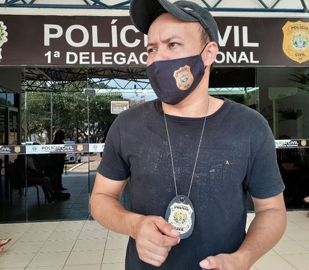 Delegado Alex Danny afirma que suspeitos faziam racha na hora do acidente que matou mulher em Rio Branco — Foto: Lidson Almeida/Rede Amazônica Acre