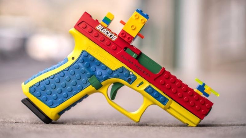 Arma de fogo Block19, que se parece a um brinquedo, foi chamada de 'irresponsável' e 'perigosa' (Foto: INSTAGRAM/CULPER PRECISION)