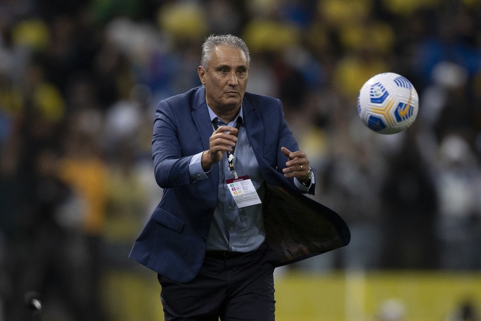 Tite, tcnico da seleo brasileira, em partida contra a Colmbia  Foto: Lucas Figueiredo / CBF