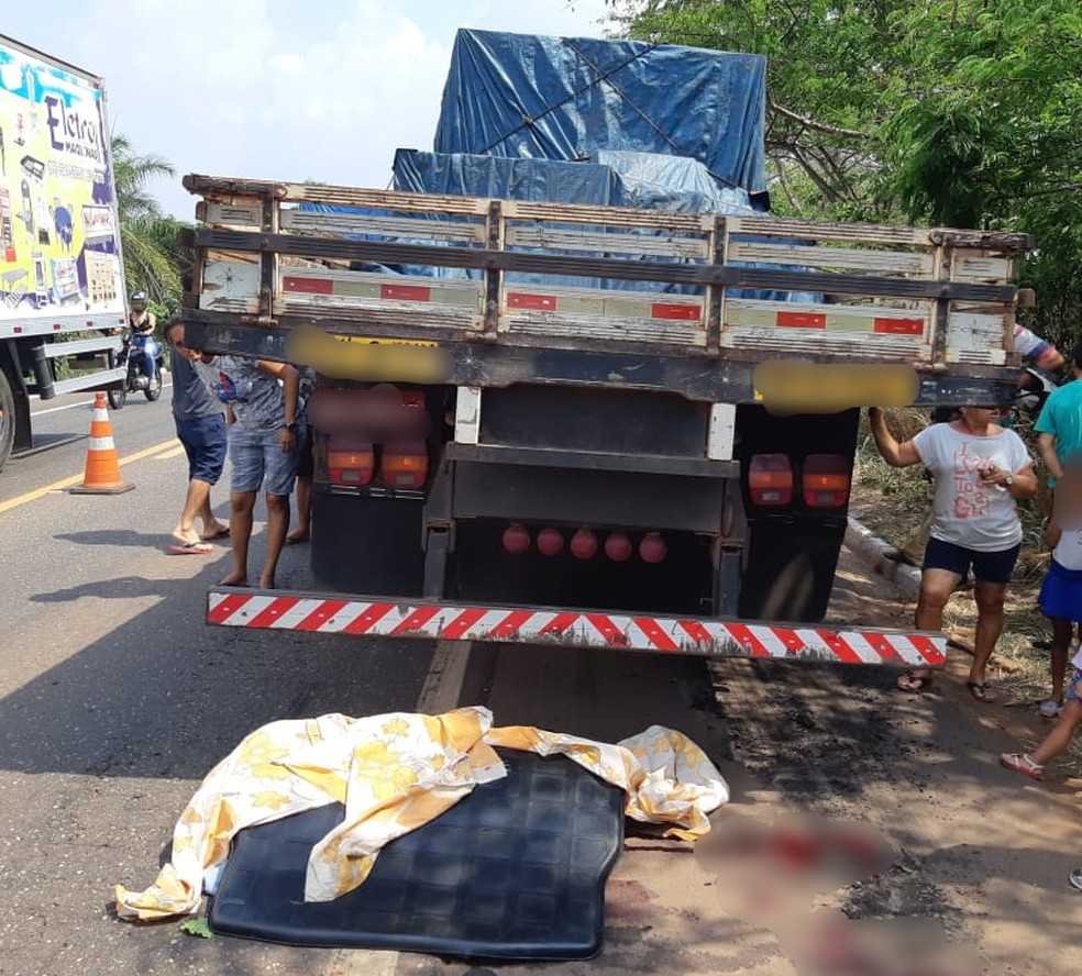 Acidente na BR-010 causou a morte de uma menina de 11 anos  — Foto: Divulgação/PRF