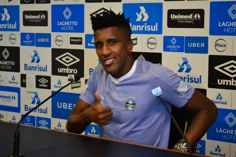 Bruno Cortez ressalta confiança na força do elenco do Grêmio contra o Paraná