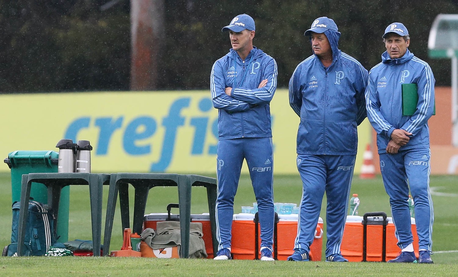 Por vantagem na reta final, Palmeiras confronta o Grêmio