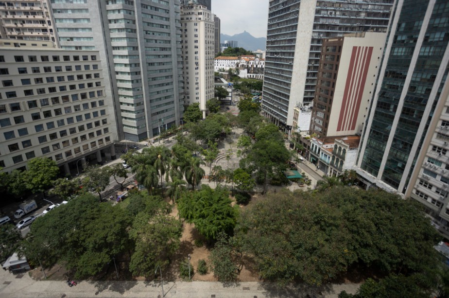 Buraco do Lume destombado tem projeto de construção de prédio em área privada junto a Praça Mario Lago