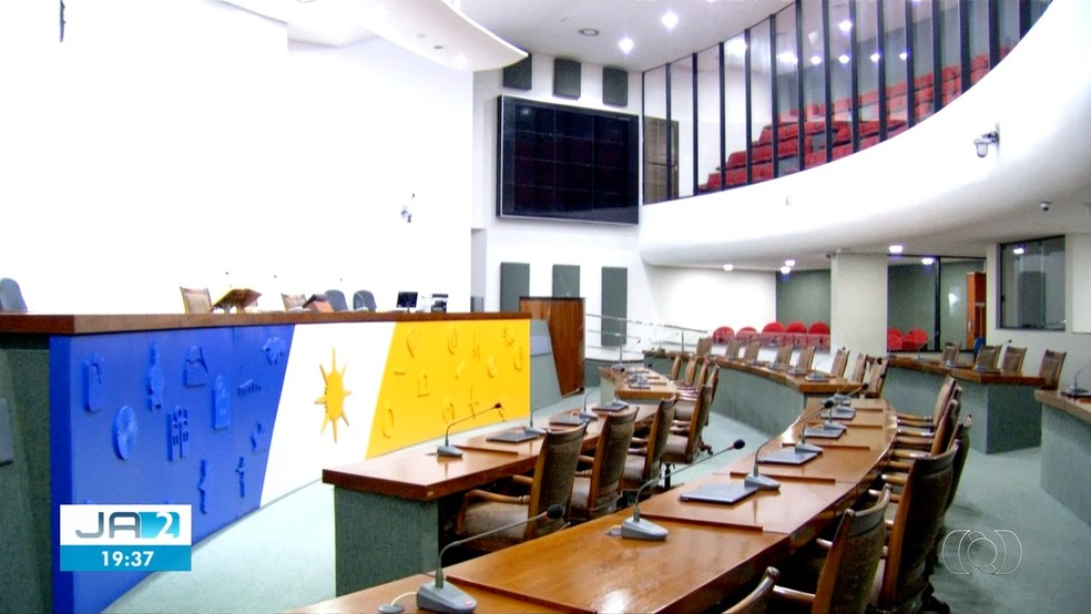 Decreto exonerou comissionados na Assembleia Legislativa do Tocantins — Foto: Reprodução/TV Anhanguera