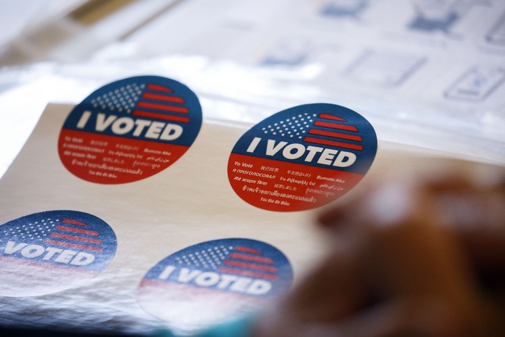 American 'I Voted' stickers at a polling station in California, U.S. Photographer: Patrick T. Fallon/Bloomberg (Foto: Getty Images/Bloomberg Creative )