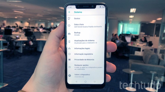Motorola One (marca) (Foto: Bruno De Blasi/TechTudo) Motorola One (marca) (Foto: Bruno De Blasi/TechTudo)