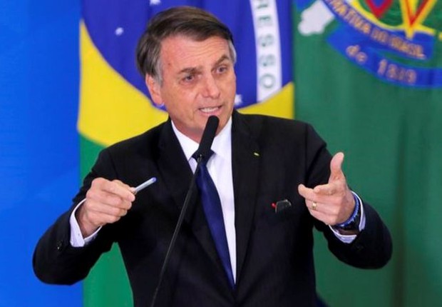 Jair Bolsonaro assinou decreto em maio de 2019 que flexibilizou as regras para a compra de armas no Brasil (Foto: Agência Brasil)