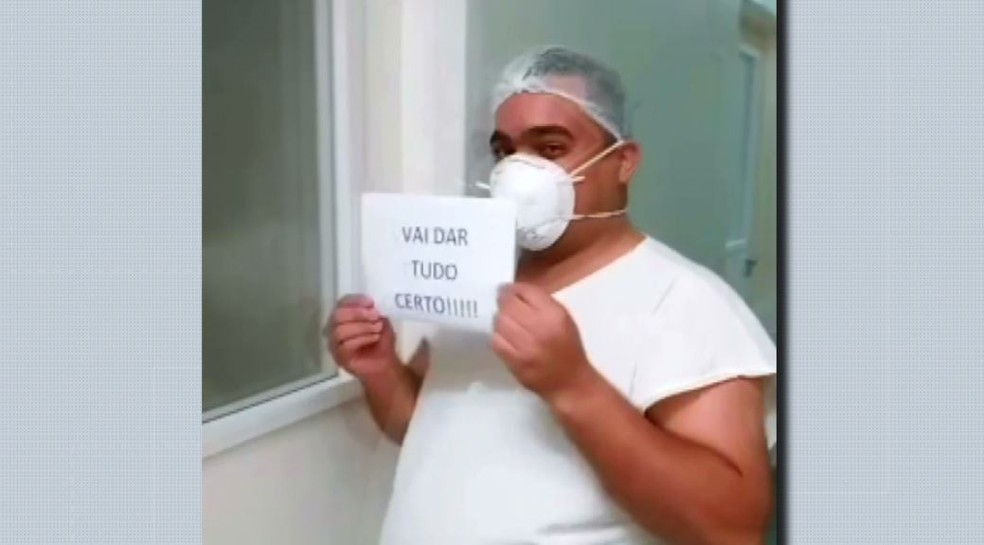 Enfermeiro Leva Mensagem De Apoio A Pacientes Internados Com Covid 19 Em Sertaozinho Vai Dar Tudo Certo Ribeirao Preto E Franca G1