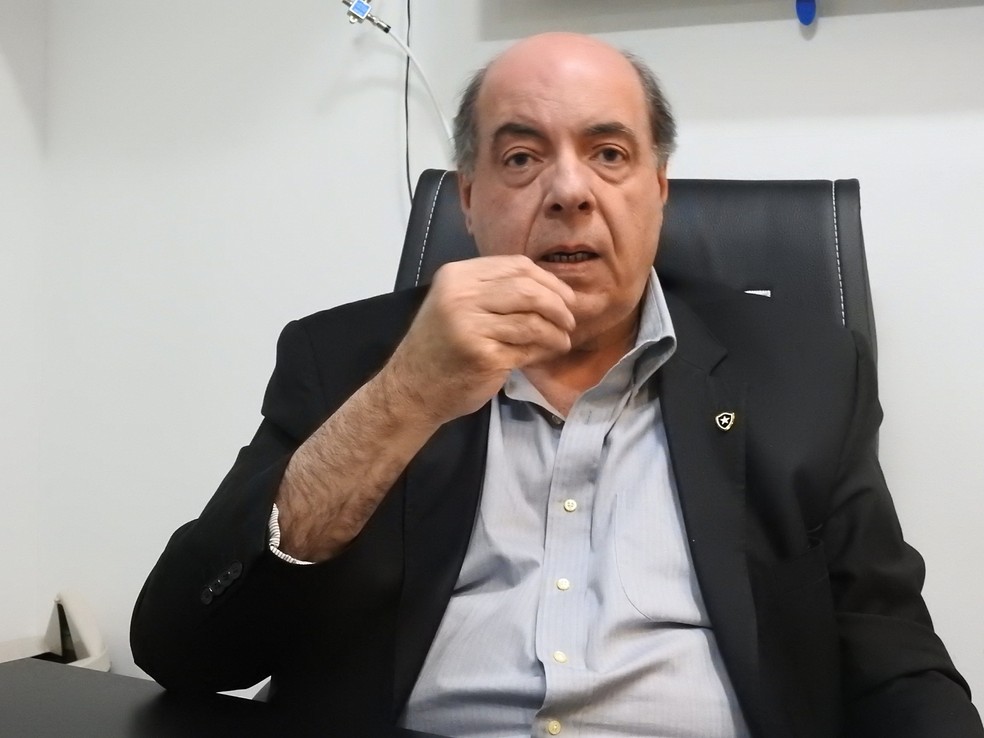 Nelson Mufarrej também se manifestou contra jogos este mês — Foto: Fred Gomes