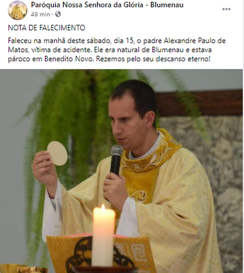 Perfil da Paróquia Nossa Senhora da Glória, em Blumenau, lamentou a morte do padre — Foto: Reprodução/Redes Sociais