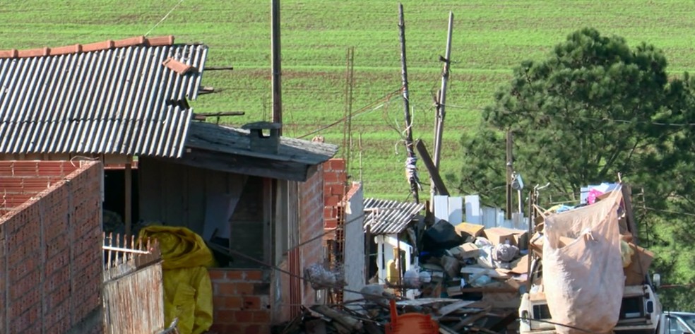Mais de 40 mil famílias vivem em situação de vulnerabilidade social em Cascavel  — Foto: Reprodução RPC