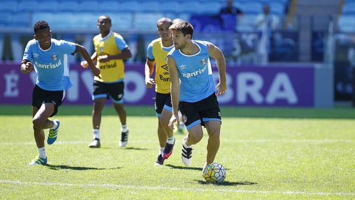 Renato preserva quarteto e terá time misto para encarar o Sport na Arena